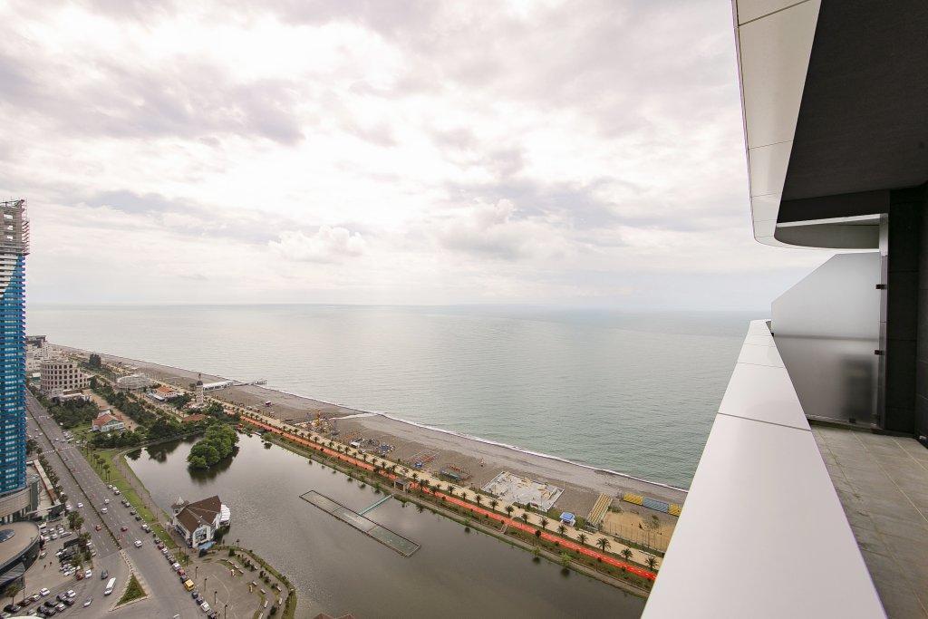 Alliance Palace Batumi Exterior foto